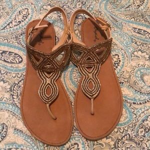Going out shoes ( sandals )